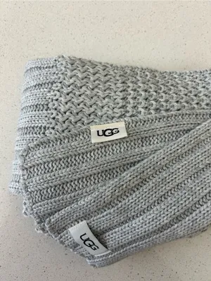 UGG Gray Knit Scarf Winter Snow Cozy Soft thumbnail 4