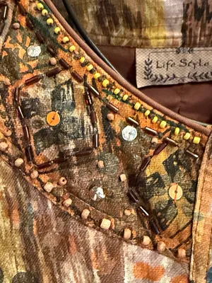 💥💥💥BOGOHO💥💥💥Life Style Multicolor Printed Button thumbnail 5