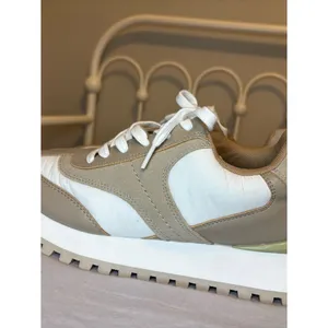 Blondo Lily Waterproof Platform Sneakers Beige White Women’s Size 9 thumbnail 3