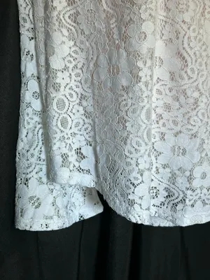Hollister White Lace Cold-Shoulder Tie-Front Blouse XS thumbnail 6
