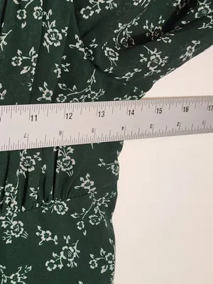 Hollister Dark Green and White Floral Midi Dress Size Small Wedding Guest Dress thumbnail 7