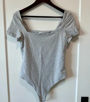 Aritzia Babaton Contour Square Neck Bodysuit Gray L thumbnail 1