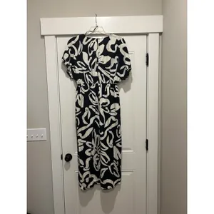 World Market Black White Boho Print Wide Leg Jumpsuit V-Neck Short Sleeve Pocket thumbnail 8