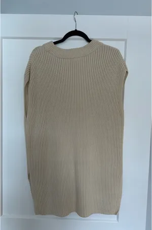 H&M Capped Sleeve Sweater Dress thumbnail 5