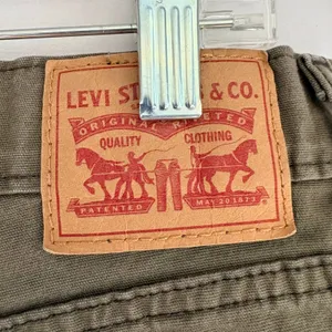 Levis Mile High Cropped Wide Leg Pants Olive Green Button‎ Fly Womens 31 thumbnail 3