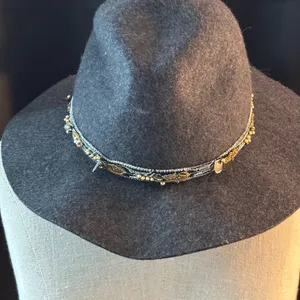 Melrose and Market Gray hat‎ with Gold Accents thumbnail 1