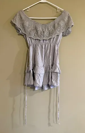 Joyce Leslie Grey Off Shoulder Lace Peplum Ruffle Top‎ Small Boho Cottage thumbnail 1