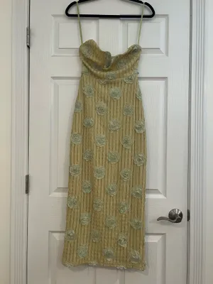 Selfie Leslie Strapless Midi Dress with Floral Appliqué thumbnail 4