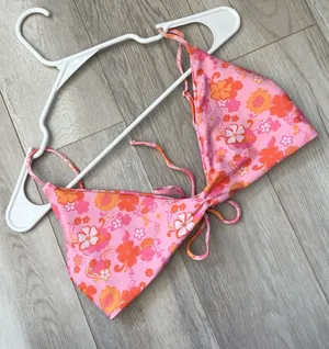 Skatie Bikini Top floral gisele womens Pink Orange (large) maui print swim beach thumbnail 1