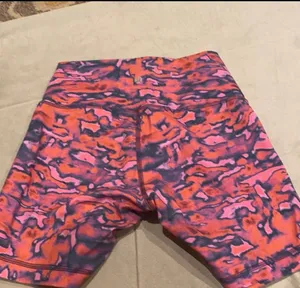 Lululemon Wunder Train High-Rise Biker Shorts thumbnail 2