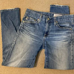 AG The Ex Boyfriend Slim faded distressed cropped jeans 24R. Straight. Stetch thumbnail 1