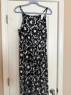 Dress thumbnail 3