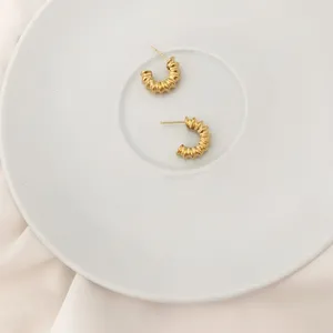 18k Gold Retro Inspired Textured Hoop Earrings thumbnail 4