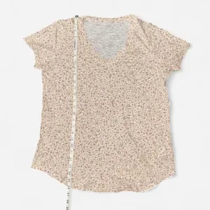 Old Navy Tan Animal Print Short Sleeve T-Shirt, size LARGE TALL thumbnail 3