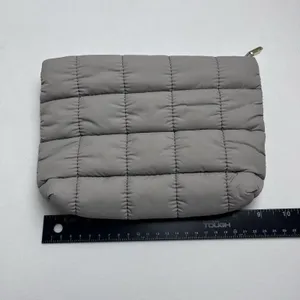 New Tarte Puffy Makeup Bag Slate Gray Quilted Cosmetic Bag 9x7 Travel Zip thumbnail 5