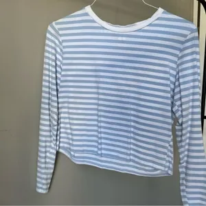 H&M women’s stripped long sleeve tee size large thumbnail 3