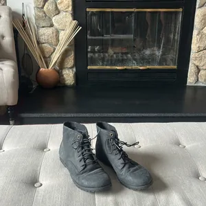 Timberland Joslin Chukka Boot - Women's Size 7.5 thumbnail 2