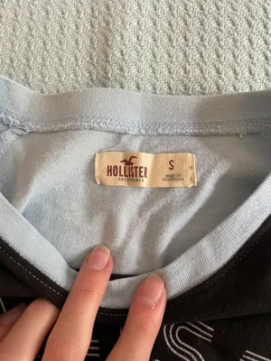 Hollister Long Sleeve T-shirt thumbnail 3