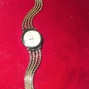 Lovely Vintage MOP Anne Klein Diamond Gold Watch thumbnail 6