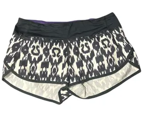 Lululemon Size 4 black, purple White Ikat 2.5” Inseam Print Run Speed up shorts thumbnail 1