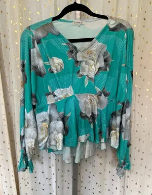 Hula Tease Hawaiian Tropical White Rose Kū Kia’i Mauna High Low Peplum Top 10 thumbnail 1