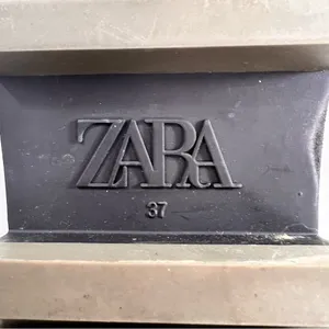 ZARA Chelsea Chunky Black Leather Ankle Boots thumbnail 6