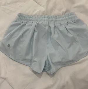Lululemon Hot Hot Shorts blue thumbnail 2