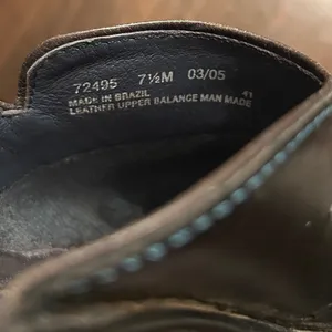 Clarks Artisan Leather Mules Women 7.5 Black Good Perforated Swirl Slides Casual thumbnail 7