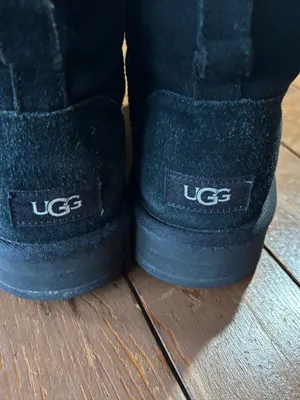 UGG Classic Mini Platform boots booties featuring thick soles and suede uppers. thumbnail 3