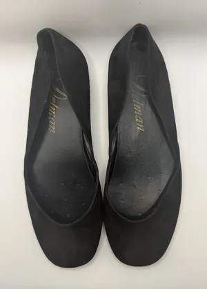 Delman Women's Black Suede Classic Ballet Flats thumbnail 1