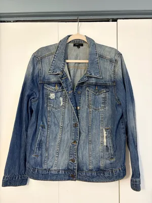 Medium Wash Denim Denim Jacket Blue Size L thumbnail 3