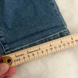 Good American denim jumpsuit, and it has a very clean, modern-utility vibe SZ 2 thumbnail 16