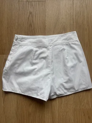 Aritzia Women’s White Pleated Tennis Skort Shorts thumbnail 4