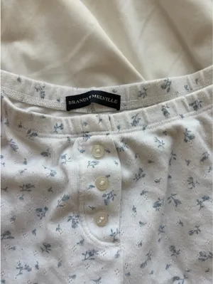 Brandy Melville Shorts thumbnail 2