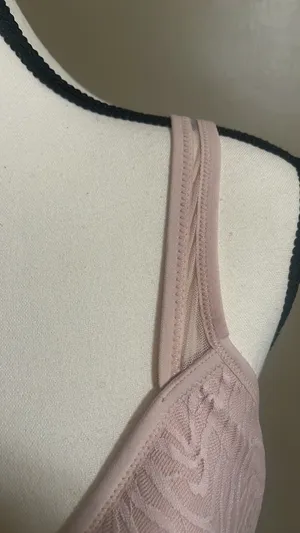 Adore Me Bra Sz 34DDD Beige Padded Underwire Feminine Sheer Strap Detail thumbnail 3