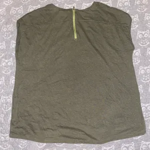 Tank Top thumbnail 1