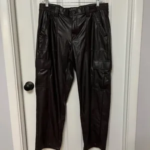 American Eagle Women’s‎ Dark Brown Faux Leather Cargo Pants Size 18 Stretch thumbnail 4