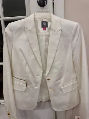 White Blazer  thumbnail 1