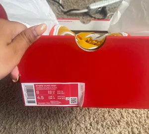 Nike Women’s Dunk High thumbnail 2