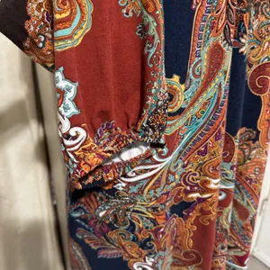 Chicos Paisley V-Neck Blouse Size 2 Large Rust Navy‎ 3/4 Sleeve Button Trim Top thumbnail 5