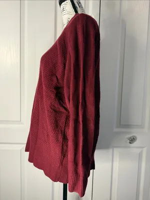 BloomChic Women's Crewneck Sweater in Burgundy thumbnail 4