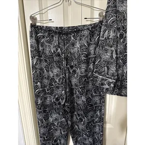 Women's Cabernet Sleepwear Set Pajamas Black And White Paisley Medium thumbnail 3