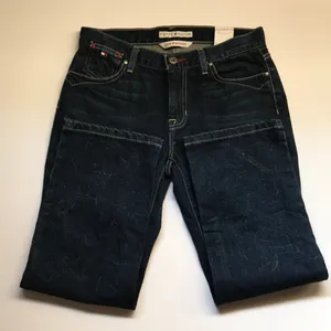 Tommy Hilfiger jeans. Low rise; slim. BNWT. Sz 6. thumbnail 1