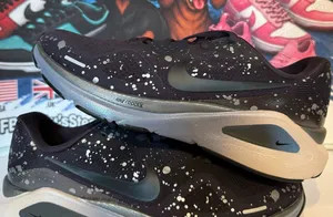 Women’s Nike Air Zoom Structure size 8.5W thumbnail 1