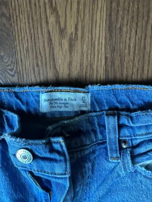 Abercrombie 90s High-Rise Straight Ultra thumbnail 2