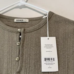 Buck Mason NWT Marsh Fern Heirloom Rib Base Henley T-Shirt Size Large thumbnail 3