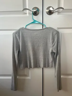 Urban Outfitters BDG Grey Long Sleeve Cropped Top thumbnail 4