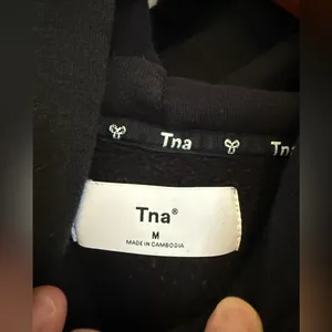 TNA Aritzia True North Alpine Hoodie Black Size Medium thumbnail 5
