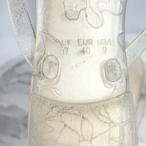 Clear Jelly Thong Sandals Gold Studs Glitter Strap Women’s Size 9 thumbnail 4
