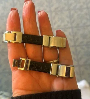 Fitbit band never worn size small thumbnail 1